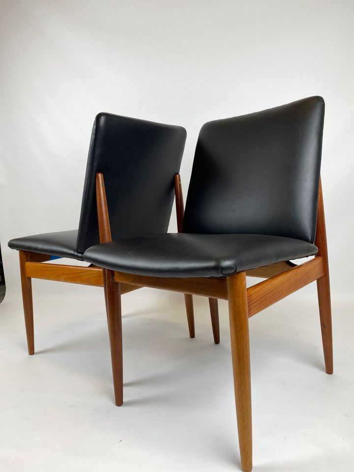 Mid-century Chair from Parker Furniture, the Parker 118 with black leather.