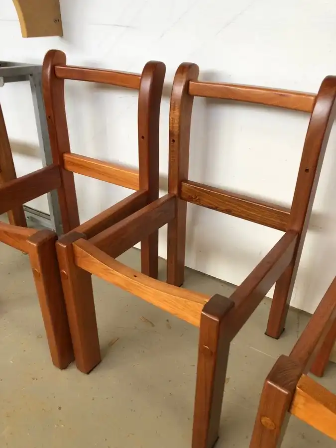 Expert Chair Repairs in Sydney - Covesmore
